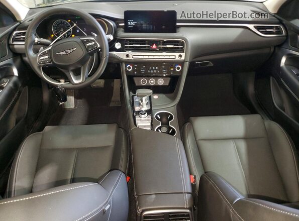 KMTG14SC5TU168807 2026 GENESIS G70 Charcoal Widok deski rozdzielczej