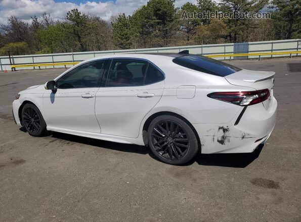 4T1K61AK5MU527331 2021 TOYOTA CAMRY White 