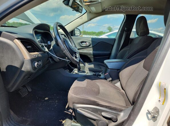 1C4PJLCB1HW518220 2017 JEEP CHEROKEE White Vista del salpicadero