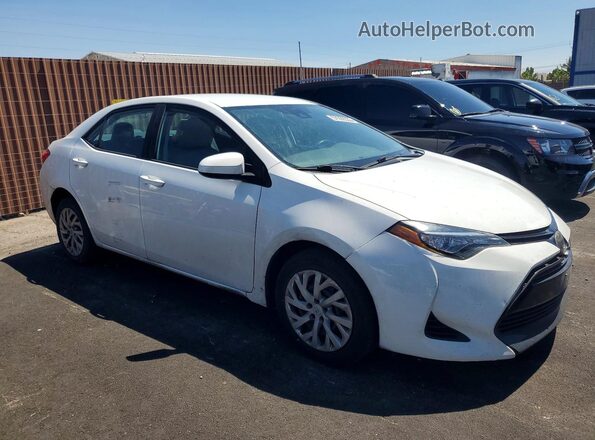 5YFBURHE0HP606269 2017 TOYOTA COROLLA White წინა ხედი