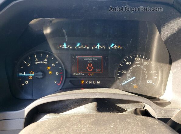 1FTEX1EP7JFA85012 2018 FORD F150 Black Հետևի նստատեղերի տեսք