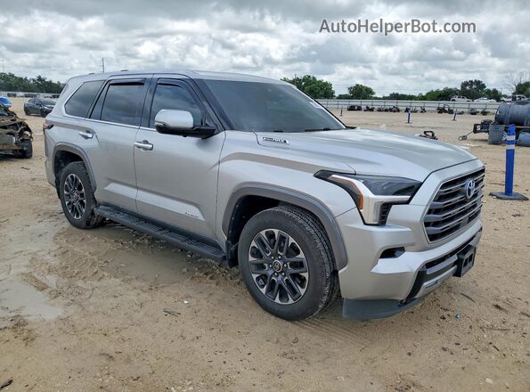7SVAAABA0PX005705 2023 TOYOTA SEQUOIA Silver წინა ხედი