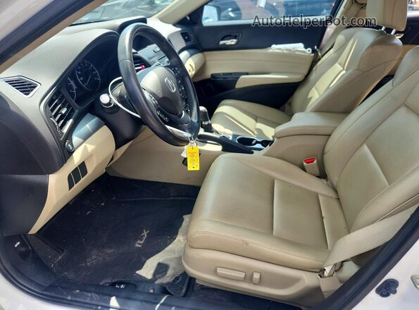 19UDE2F36HA010068 2017 ACURA ILX Белый Вид панели приборов