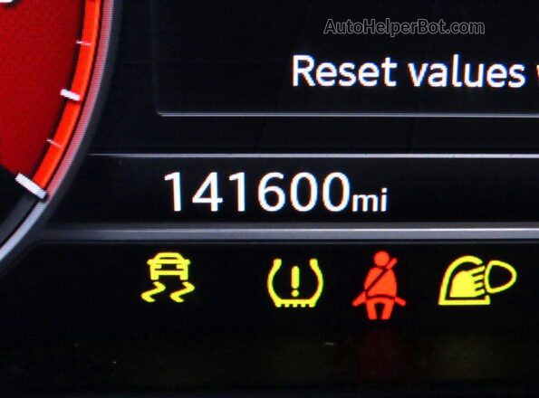 WAUB1GFF6KA100141 2019 AUDI S3 Blue Instrument cluster view