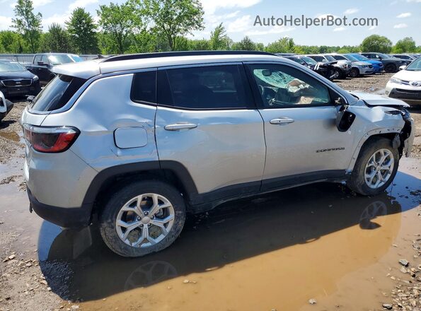 3C4NJDBN3RT117803 2024 JEEP COMPASS Silver Front right