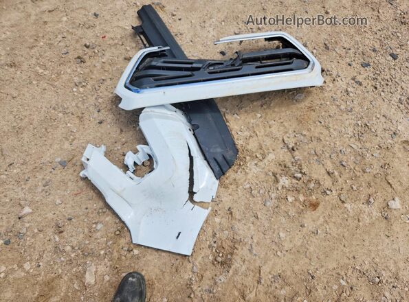 5TFAZ5CNXKX075815 2019 TOYOTA TACOMA White 