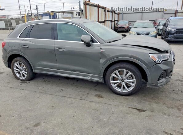WA1EECF37S1007299 2025 AUDI Q3 Gray Front view