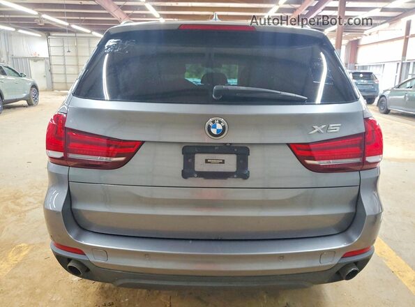 5UXKR0C5XG0P30464 2016 BMW X5 Gray Front interior view