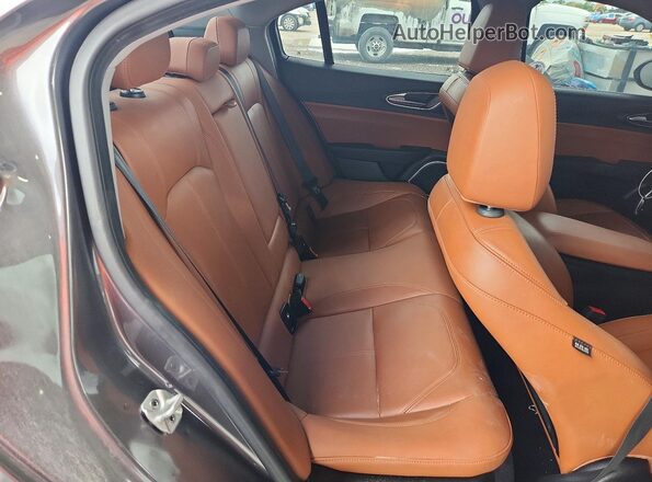 ZARFAMANXK7599319 2019 ALFA ROMEO GIULIA Серый Вид задней части салона