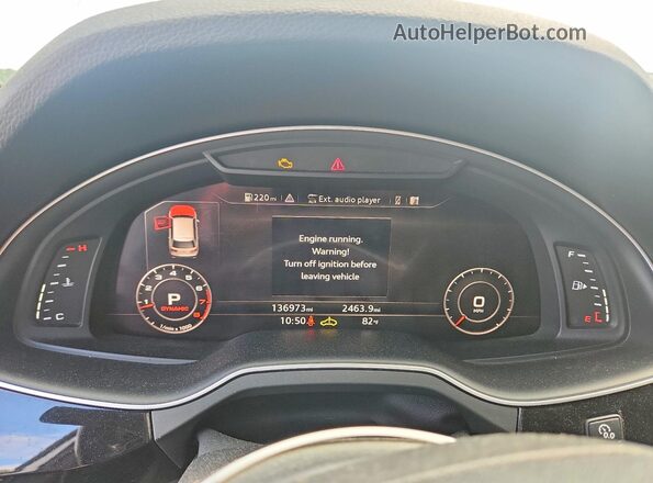 WA1LAAF71HD023645 2017 AUDI Q7 White Հետևի նստատեղերի տեսք
