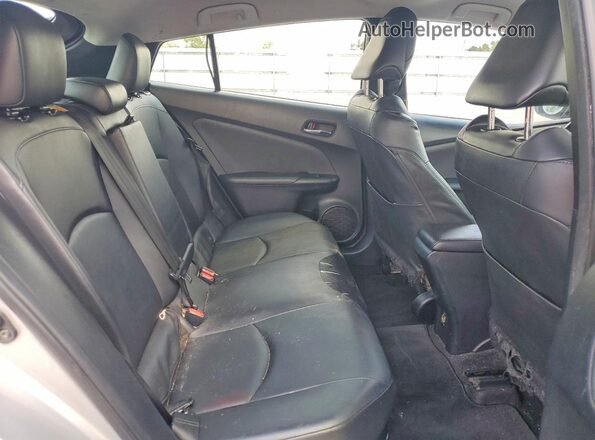 JTDKARFU2G3003169 2016 TOYOTA PRIUS Серебряный Вид задней части салона