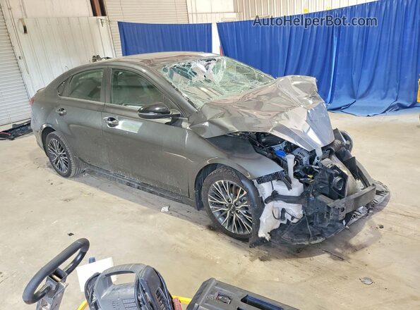 3KPF54AD8RE780113 2024 KIA FORTE Charcoal Vista frontal