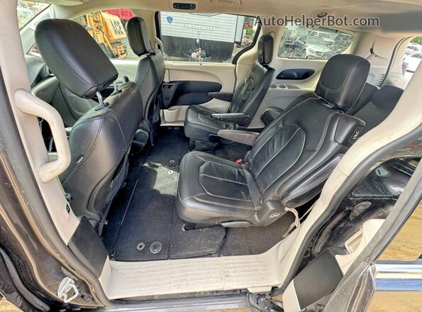 2C4RC1BG8HR803588 2017 CHRYSLER PACIFICA Gray 