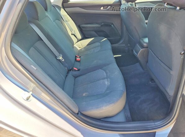 5XXG24J23MG017198 2021 KIA K5 Gray 