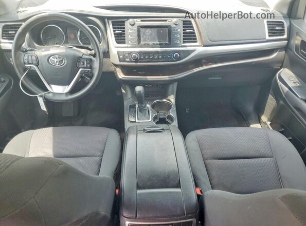5TDZZRFH1KS292790 2019 TOYOTA HIGHLANDER Silver Vista del cuadro de instrumentos