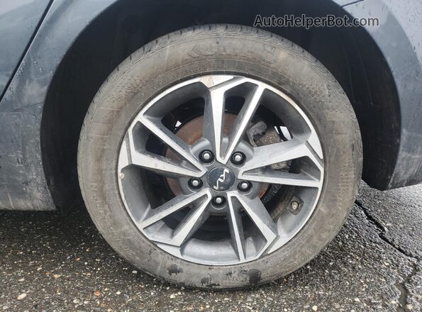 3KPF24AD1RE753649 2024 KIA FORTE Gray 