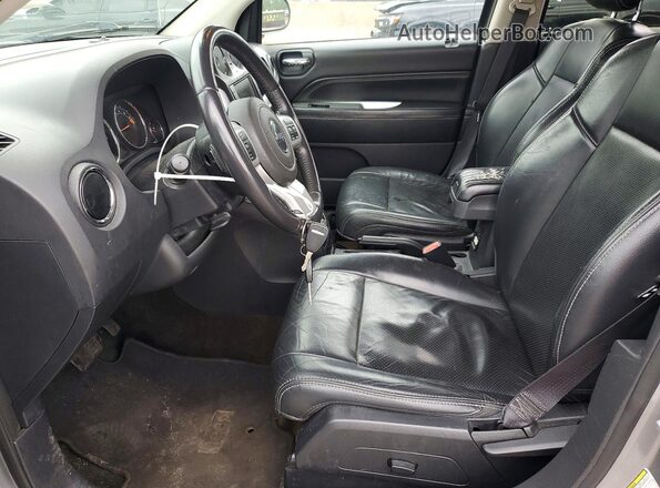 1C4NJDEB2GD581735 2016 JEEP COMPASS Silver წინა პანელის ხედი