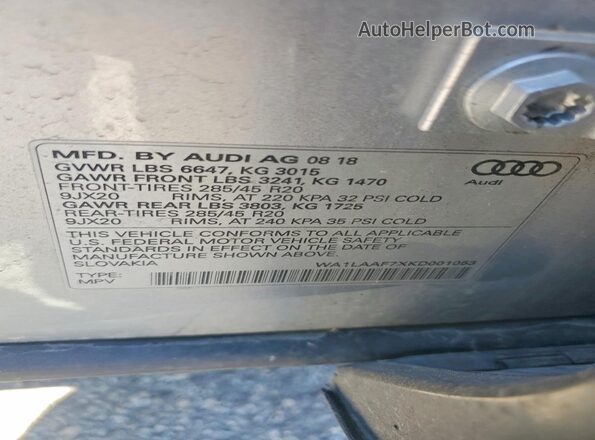 WA1LAAF7XKD001053 2019 AUDI Q7 Silver 360 interior view