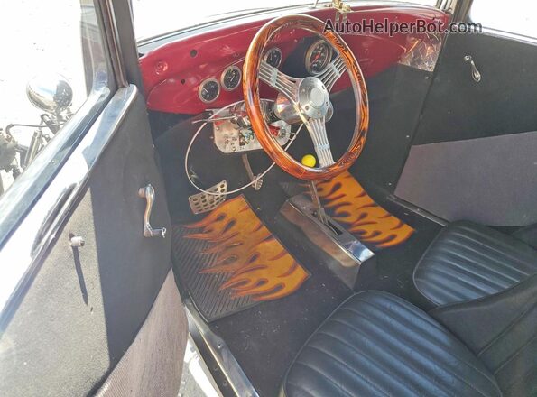 AZ248676 1931 FORD MODEL Black Widok deski rozdzielczej