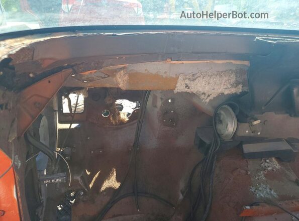 BURNTVIN123 1975 CHEVROLET CORVETTE Orange Вид щитка приладів