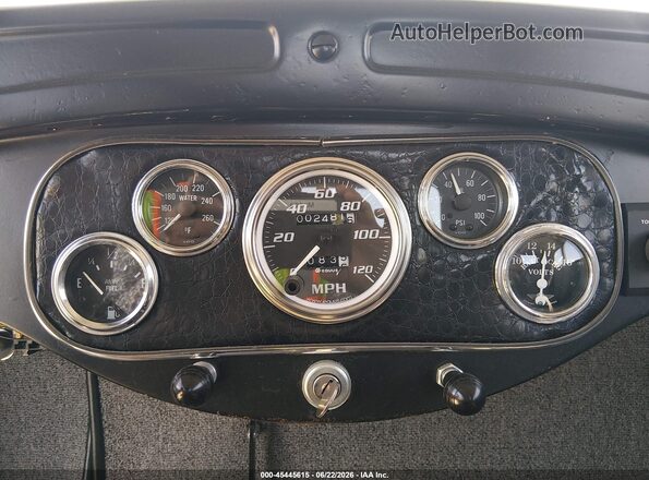 C5181301000000000 1970 FORD COUPE Light Blue Vista de los asientos traseros