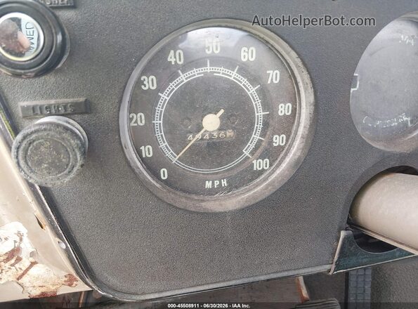 CE148S109225      1970 CHEVROLET C10 Белый Панорамный вид салона 360°