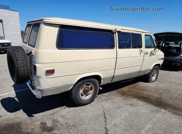 CGR367U157236 1977 CHEVROLET VAN Cream Задня права чверть