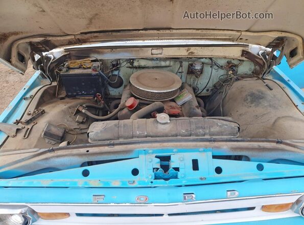 F10CP270062 1962 FORD F100 Turquoise Widok wnętrza z tyłu