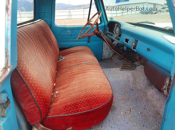F10CP270062 1962 FORD F100 Turquoise Widok tylnych siedzeń