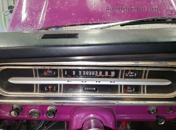 F10YKD06811 1968 FORD F100 Purple Instrument cluster view