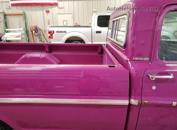 F10YKD06811 1968 FORD F100 Purple Rear seats view