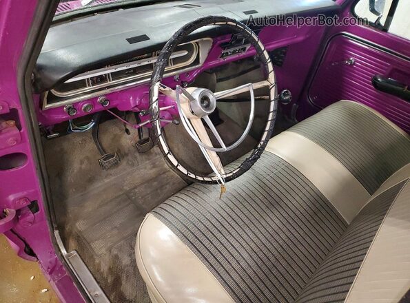 F10YKD06811 1968 FORD F100 Purple Dashboard view