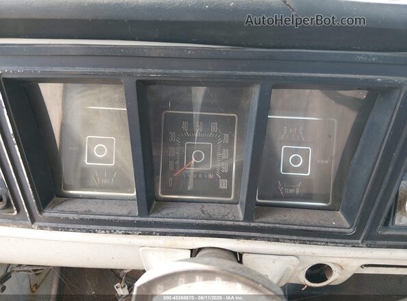 F10YLU21385       1974 FORD F100 Белый Вид задних сидений