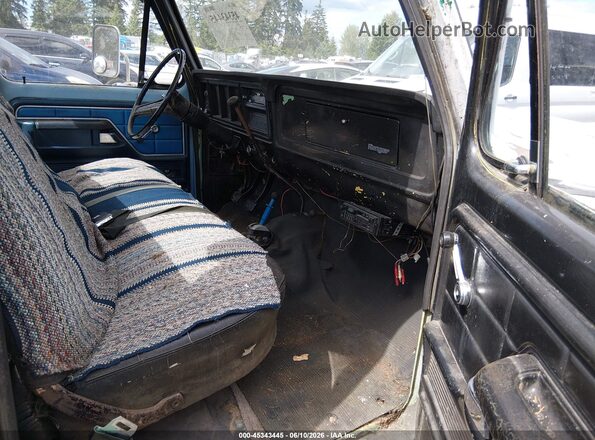F37YRR26209       1973 FORD PICK UP Белый Вид салона спереди
