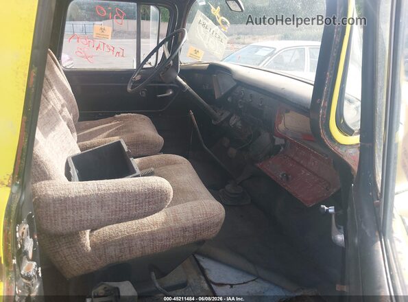 H255L010902 1970 GMC P TRUCK FORWARD Yellow Սալոնի դիմացի տեսք