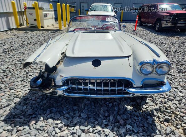 J59S107189 1959 CHEVROLET CORVETTE Белый Вид спереди