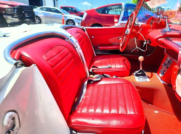 J59S107189 1959 CHEVROLET CORVETTE Белый Вид задних сидений