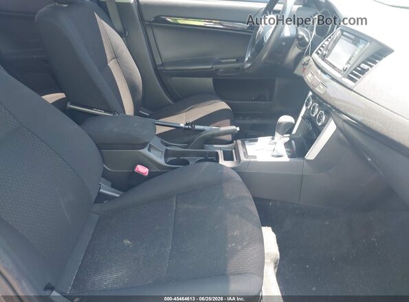 JA32U2FU8HU006103 2017 MITSUBISHI LANCER Серебряный Вид салона спереди