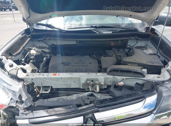JA4AD2A34HZ057381 2017 MITSUBISHI OUTLANDER White Вид ззаду
