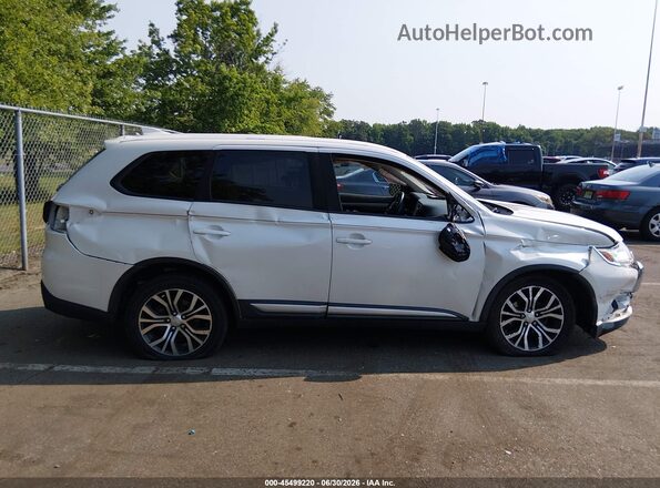 JA4AD2A3XHZ067025 2017 MITSUBISHI OUTLANDER White Widok wnętrza z tyłu
