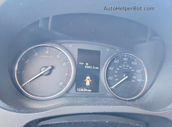 JA4AD2A3XJZ009695 2018 MITSUBISHI OUTLANDER Черный Вид щитка приборов