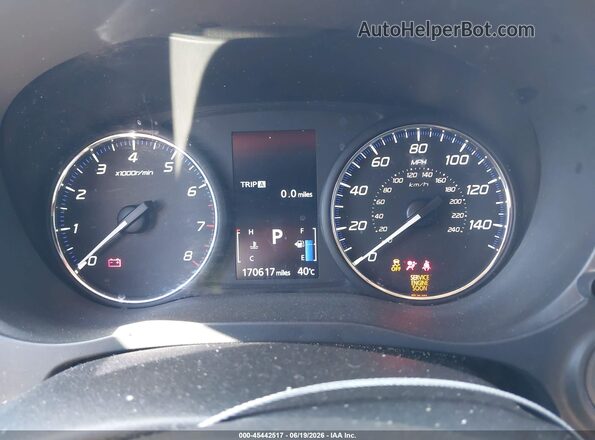 JA4AD2A3XJZ054801 2018 MITSUBISHI OUTLANDER Silver Widok tylnych siedzeń
