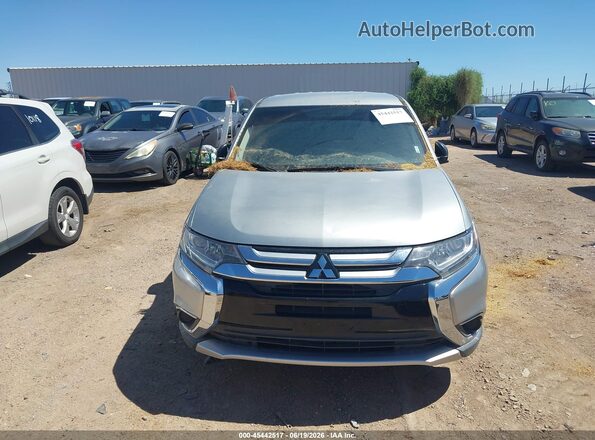 JA4AD2A3XJZ054801 2018 MITSUBISHI OUTLANDER Silver Widok zestawu wskaźników