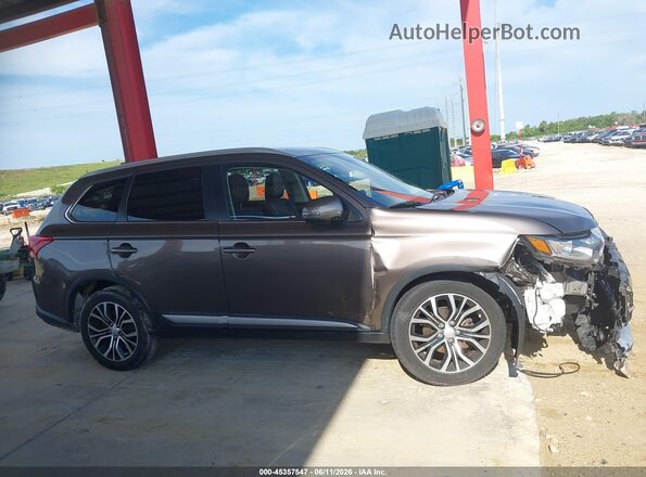 JA4AD3A30HZ005915 2017 MITSUBISHI OUTLANDER Gold Սալոնի հետևի տեսք