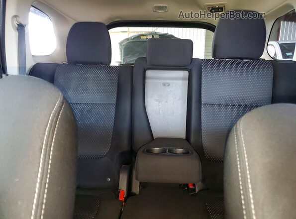JA4AD3A32GZ052068 2016 MITSUBISHI OUTLANDER Red Rear seats view