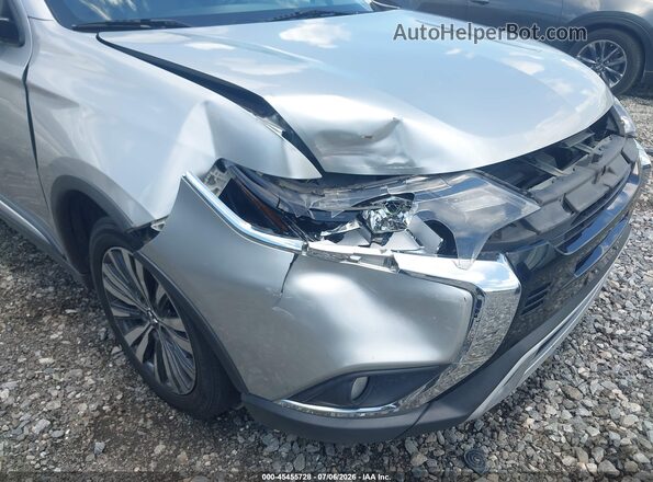 JA4AD3A32LZ034180 2020 MITSUBISHI OUTLANDER Silver Widok z przodu