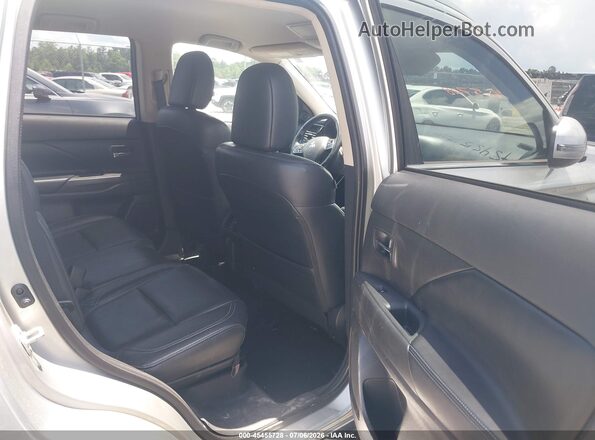 JA4AD3A32LZ034180 2020 MITSUBISHI OUTLANDER Silver Widok naklejki z numerem VIN