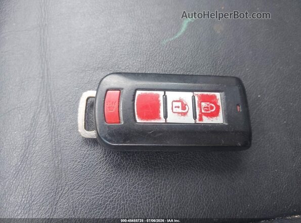JA4AD3A32LZ034180 2020 MITSUBISHI OUTLANDER Silver Widok deski rozdzielczej