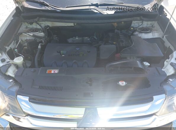 JA4AD3A33GZ034291 2016 MITSUBISHI OUTLANDER White Вид ззаду