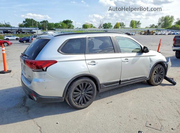 JA4AD3A33LZ028825 2020 MITSUBISHI OUTLANDER Silver უკანა მარჯვენა
